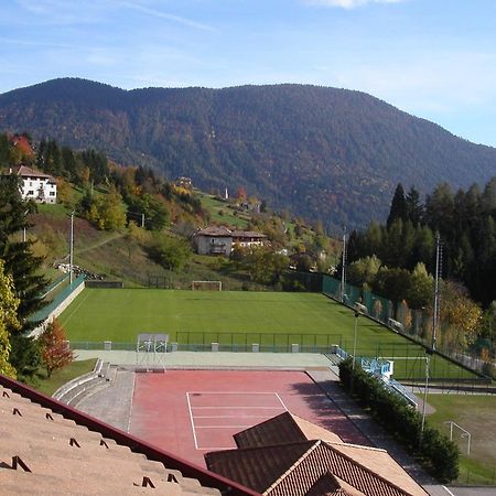 Alpen Garten Hotel Margherita Rumo Екстериор снимка