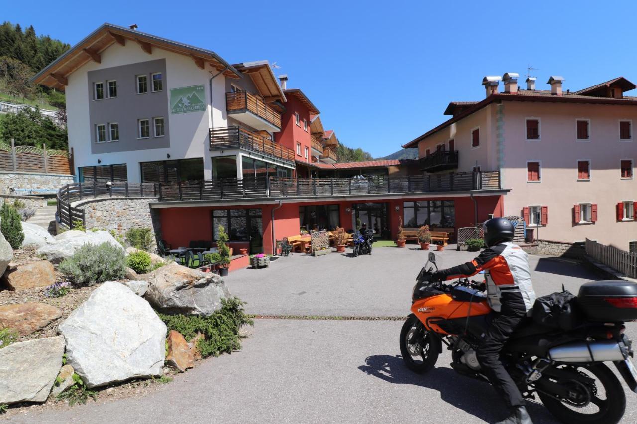 Alpen Garten Hotel Margherita Rumo Екстериор снимка
