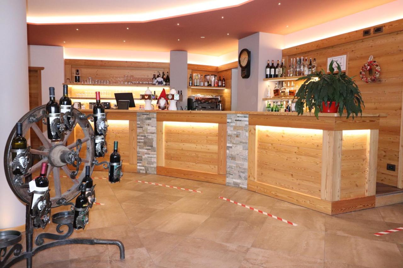Alpen Garten Hotel Margherita Rumo Екстериор снимка