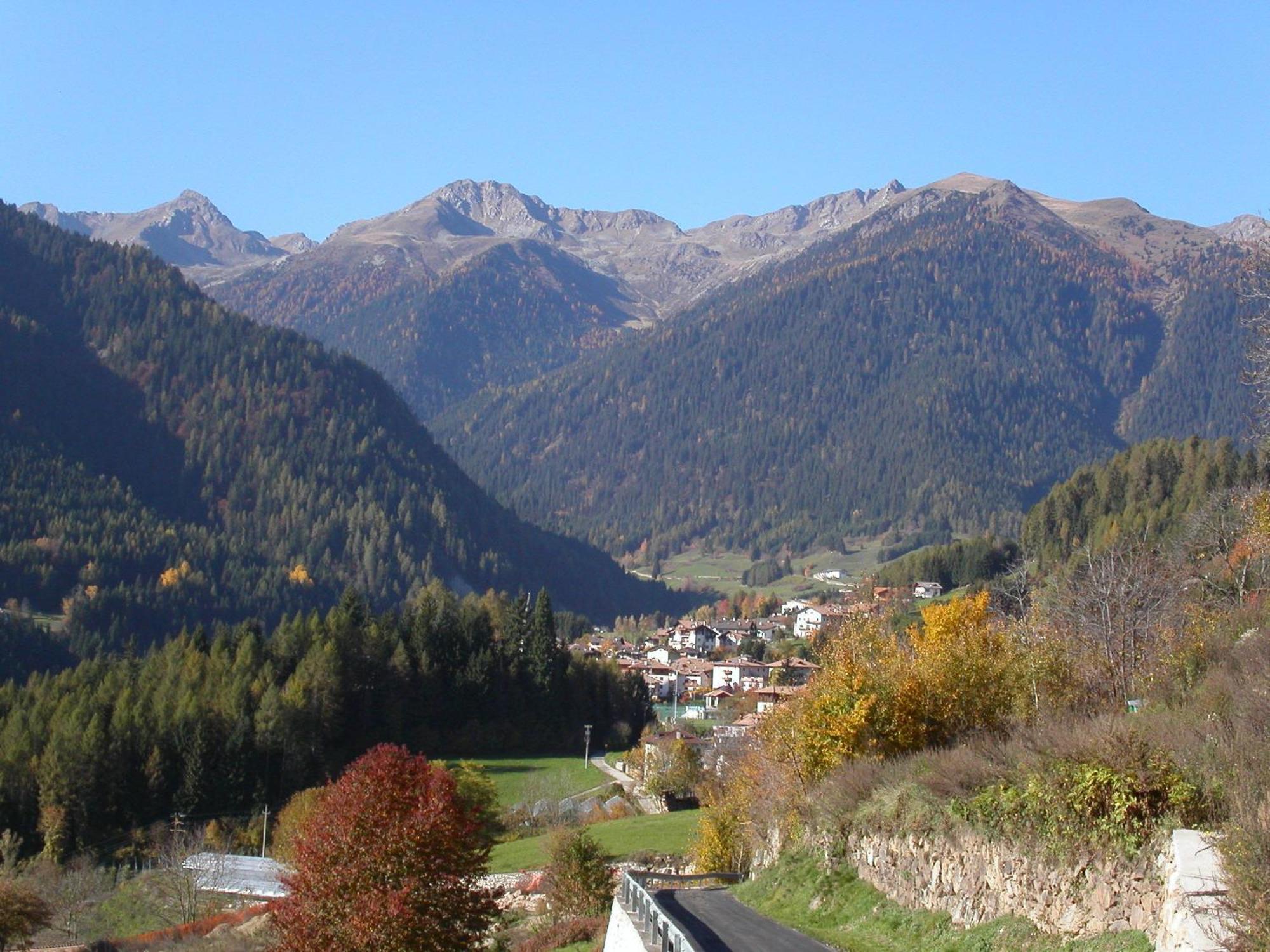 Alpen Garten Hotel Margherita Rumo Екстериор снимка