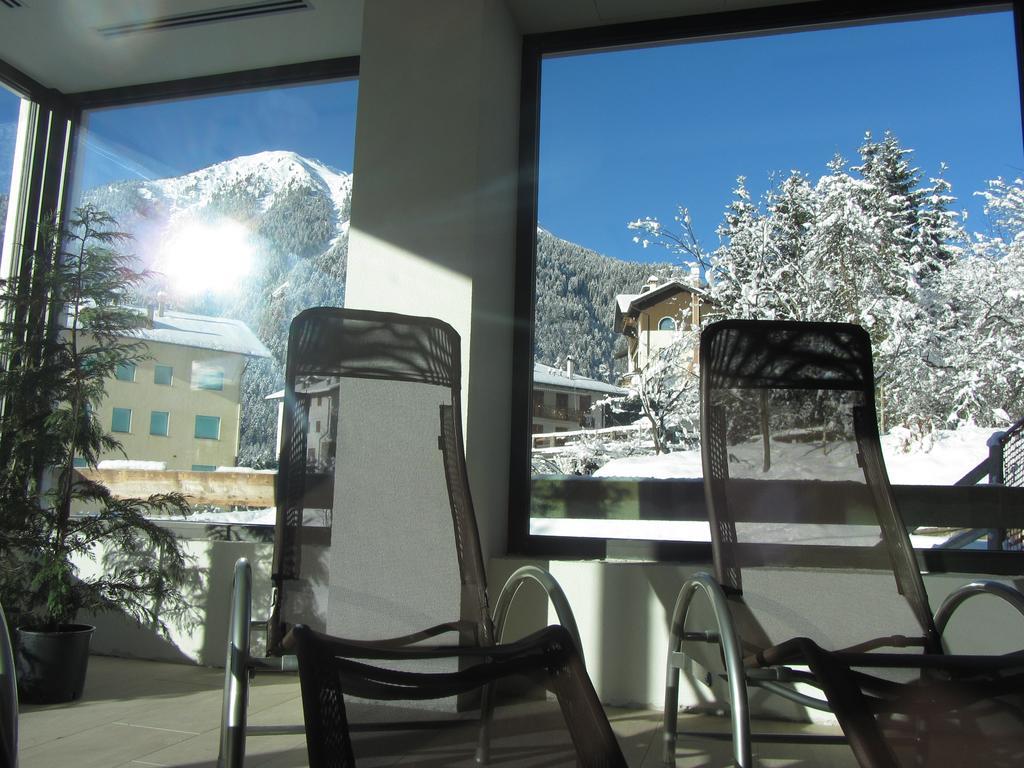 Alpen Garten Hotel Margherita Rumo Екстериор снимка
