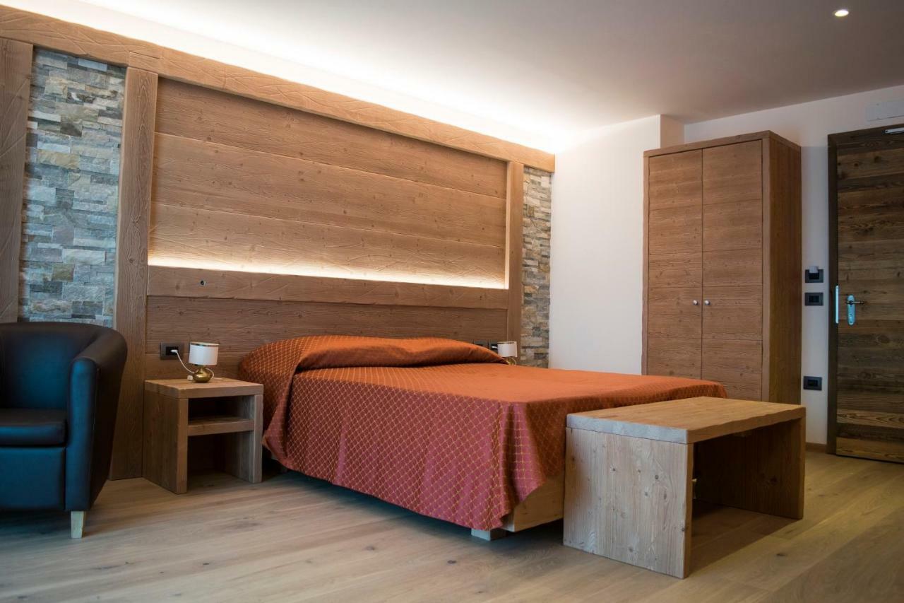 Alpen Garten Hotel Margherita Rumo Екстериор снимка