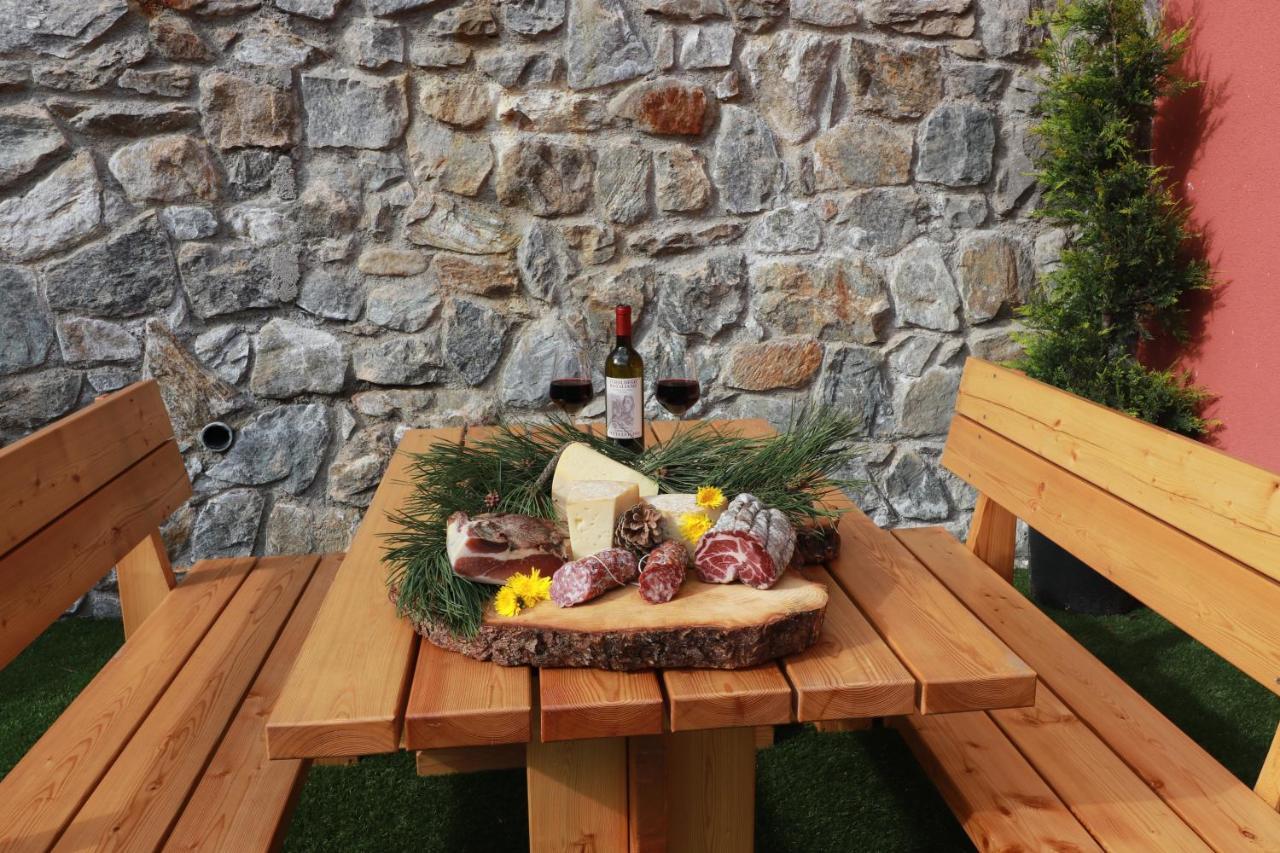 Alpen Garten Hotel Margherita Rumo Екстериор снимка